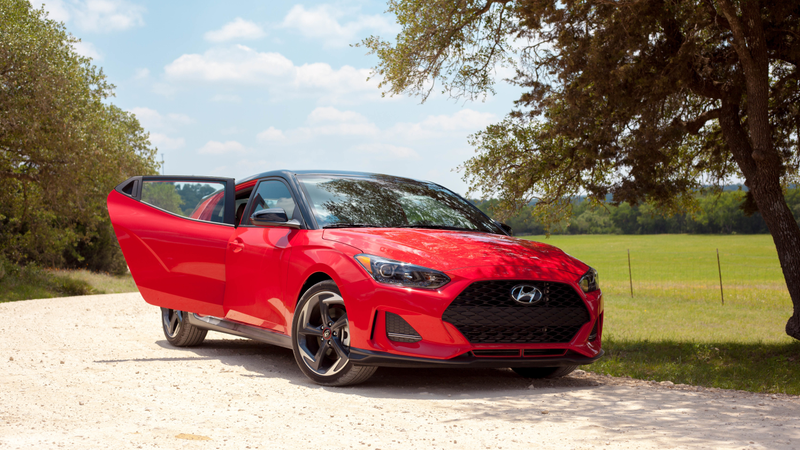 Illustration for article titled The 2019 Hyundai Veloster Turbo Is A Promising Start For A New Type Of Halo Car